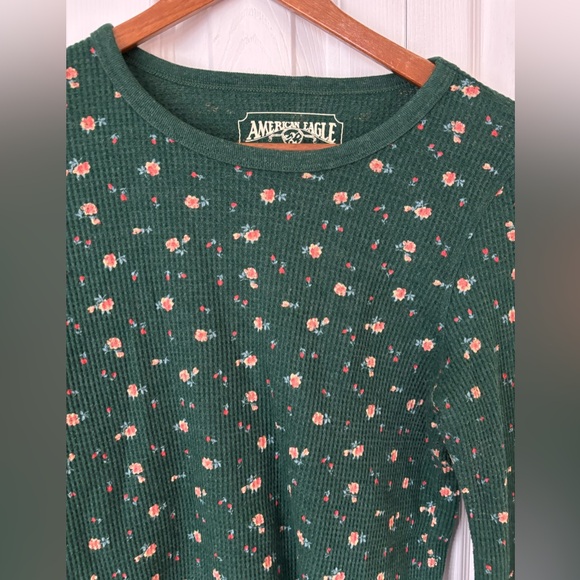 American Eagle Floral Print Waffle Long Sleeve Size Medium - Picture 3 of 9